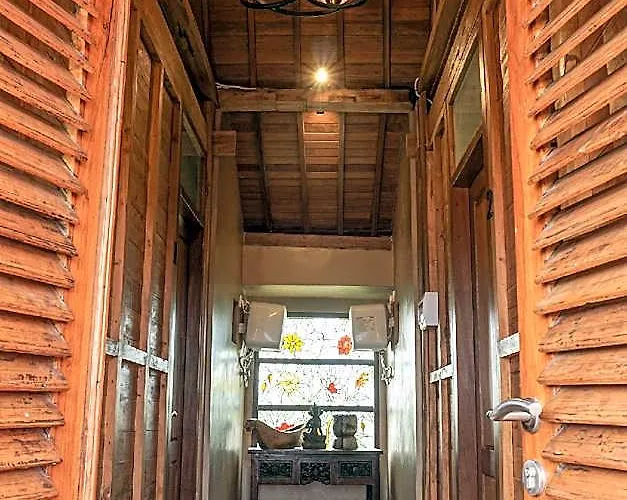 ホテル Taman Prabhawa 5*